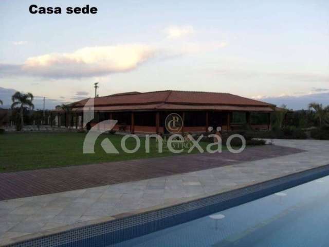 Sítio com 10 dormitórios à venda, 266200 m² por R$ 9.000.000,00 - Angola de Baixo - Jacareí/SP