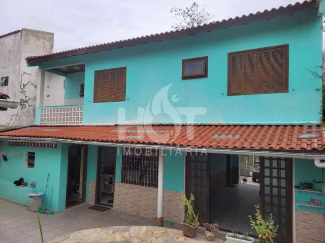 Casa com 4 quartos à venda na BERNARDINA MARIA LOPES, 316, Tapera, Florianópolis, 121 m2 por R$ 690.000