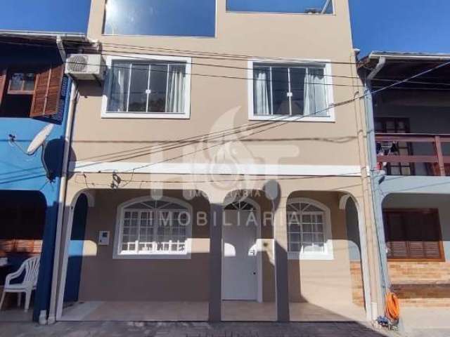 Casa com 5 quartos à venda na Avenida Antônio Borges dos Santos, 450, Armação do Pântano do Sul, Florianópolis, 165 m2 por R$ 850.000