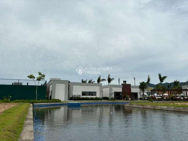 Terreno em condomínio fechado à venda na Avenida Deltaville, 138, Beira Rio, Biguaçu, 150 m2 por R$ 310.000