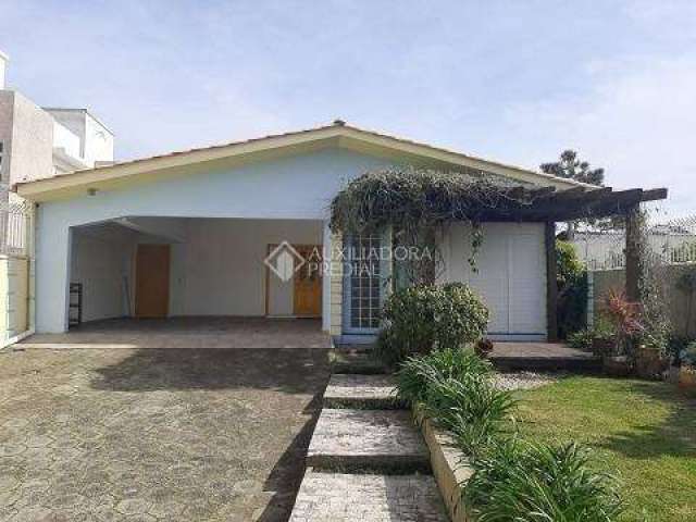 Casa com 3 quartos à venda na Rua Manoel Pedro Vieira, 569, Morro das Pedras, Florianópolis, 179 m2 por R$ 2.050.000