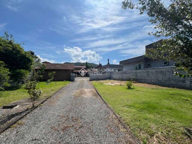 Casa com 3 quartos à venda na Rua Laureano, 321, Campeche, Florianópolis, 300 m2 por R$ 1.490.000