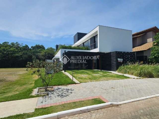 Casa em condomínio fechado com 4 quartos à venda na Rodovia Baldicero Filomeno, 3633, Ribeirão da Ilha, Florianópolis, 322 m2 por R$ 3.600.000
