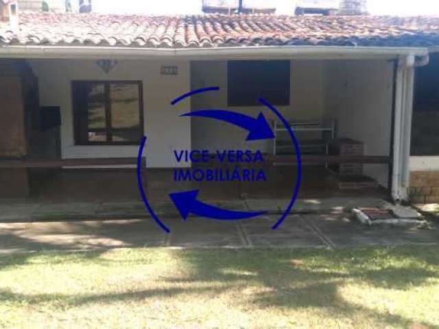 Casa em condomínio fechado com 2 quartos à venda na Rodovia Amaral Peixoto, Iguabinha, Araruama, 100 m2 por R$ 175.000