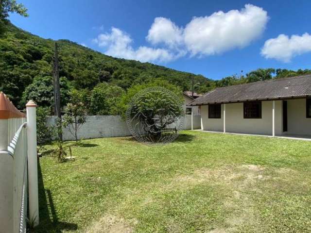 Casa com 2 quartos à venda no Armação do Pântano do Sul, Florianópolis  por R$ 550.000
