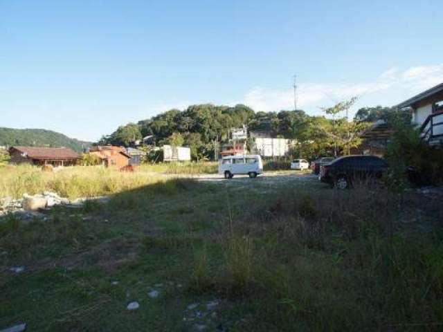 Terreno à venda no Costeira do Pirajubaé, Florianópolis  por R$ 3.900.000