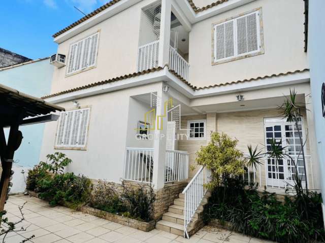 Excelente Casa Tríplex venda tem 150 m² com 3 quartos em Vila Rosali - São João de Meriti - RJ