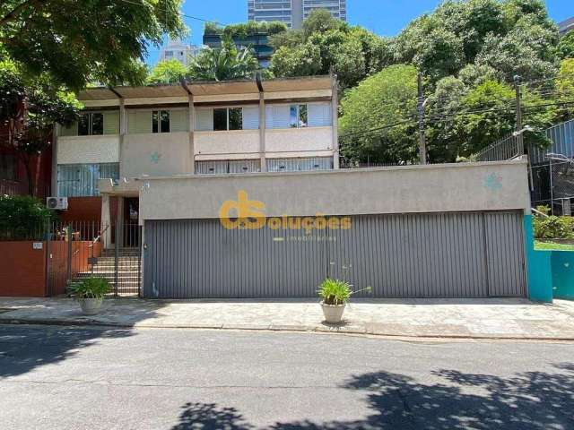 Sobrado à venda com 5 dormitórios na Rua Monsenhor Passos, Sumarezinho, São Paulo, SP