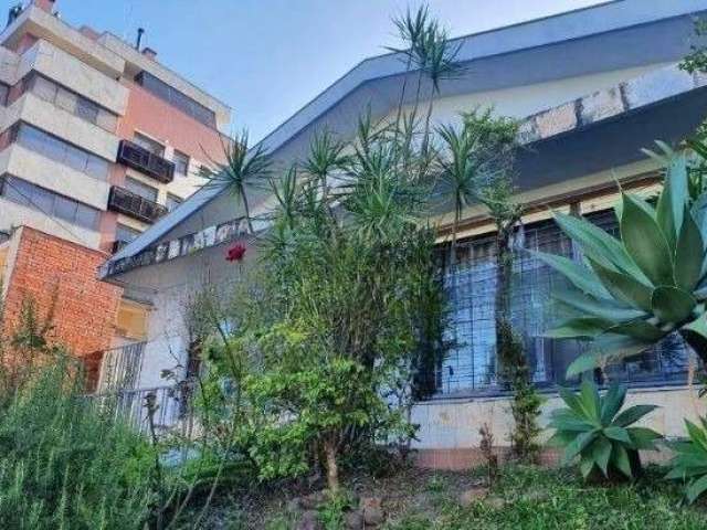 Casa com 3 quartos para alugar na Travessa Java, 60, Jardim Lindóia, Porto Alegre por R$ 12.000