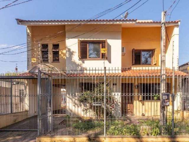 Casa com 4 quartos para alugar na Rua Bispo Sardinha, 188, Vila Ipiranga, Porto Alegre por R$ 5.500