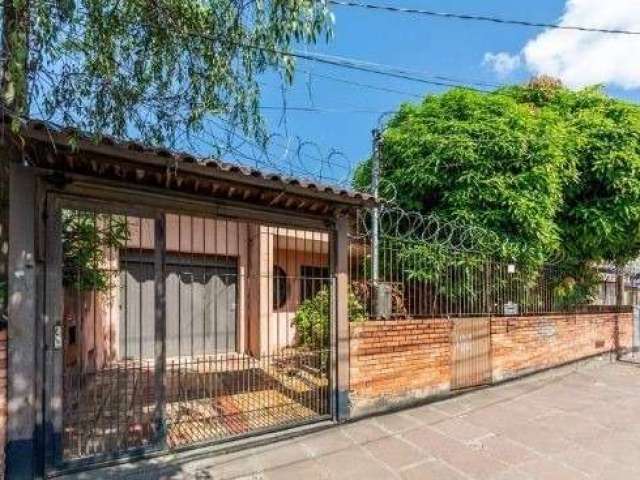 Casa com 3 quartos para alugar na Avenida Icaraí, 1414, Cristal, Porto Alegre por R$ 4.900