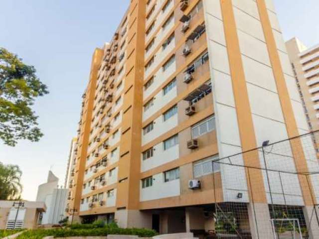 Apartamento com 3 quartos para alugar na Rua Professor Cristiano Fischer, 99, Petrópolis, Porto Alegre por R$ 3.800