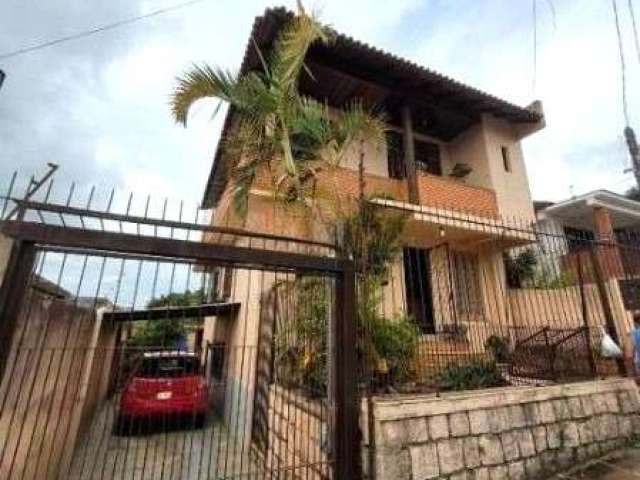 Casa com 4 quartos para alugar na Rua Francisco Valdomiro Lorenz, 70, Jardim Carvalho, Porto Alegre por R$ 3.900