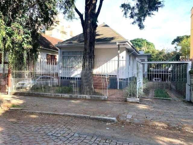 Casa com 2 quartos para alugar na Rua Luiz Cosme, 297, Passo da Areia, Porto Alegre por R$ 4.500