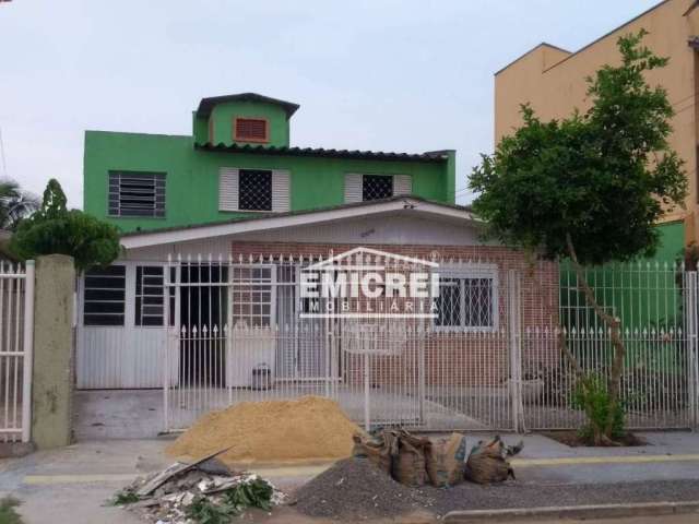 EMICREI VENDE Casa com sobrado nos fundos em construção. em Gravataí