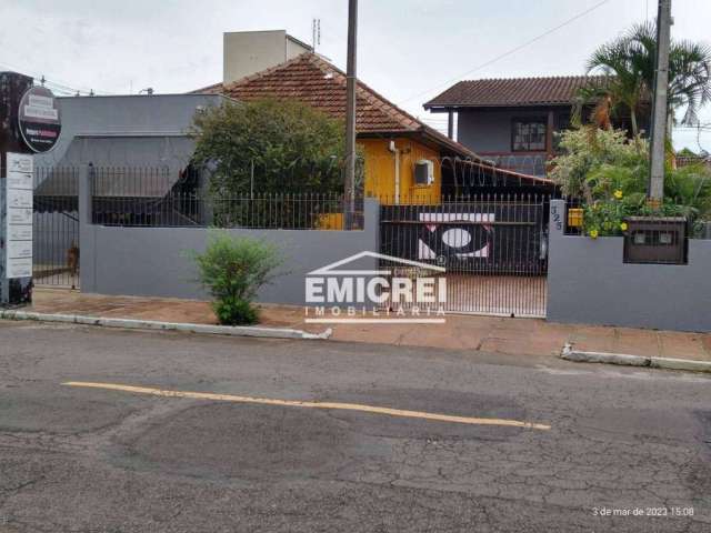 EMICREI VENDE - Casa mista + Apartamento + Sala comercial, em terreno de 315m². Bairro Scharlau - São Leopoldo/RS