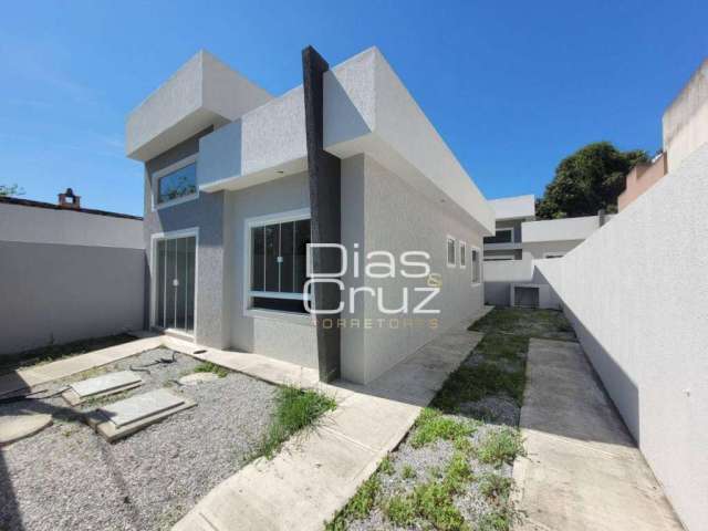 Casa com 2 dormitórios à venda, 65 m² por R$ 290.000,00 - Cantinho do Mar - Rio das Ostras/RJ