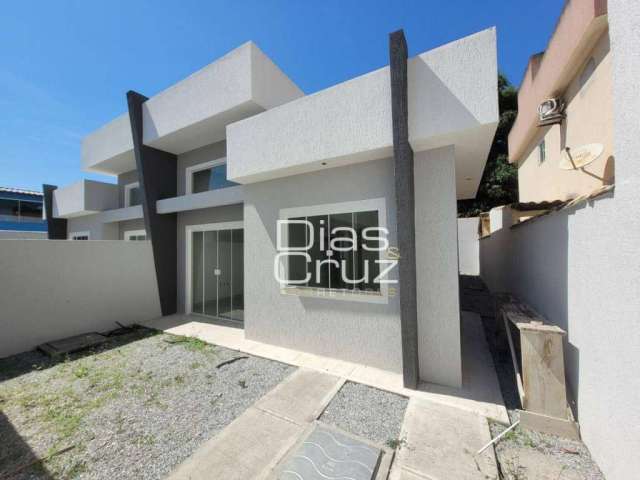 Casa com 3 dormitórios à venda, 80 m² por R$ 320.000,00 - Cantinho do Mar - Rio das Ostras/RJ