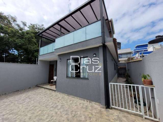 Casa com 2 dormitórios à venda, 130 m² por R$ 530.000,00 - Colinas - Rio das Ostras/RJ