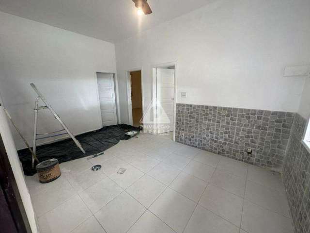 Casa de Vila, 2 Quartos, 2 banheiros, 107m² - Botafogo