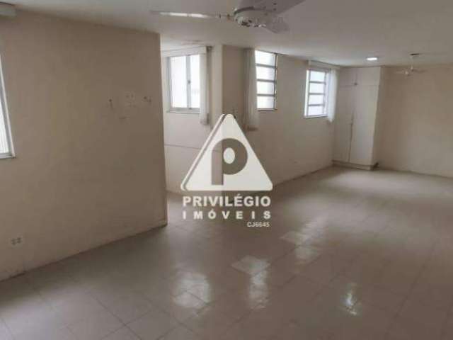 Prédio à venda, 10 quartos, 1 vaga, Laranjeiras - RIO DE JANEIRO/RJ