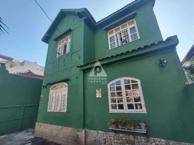 Casa de rua à venda, 4 quartos, 2 vagas, Méier - RIO DE JANEIRO/RJ