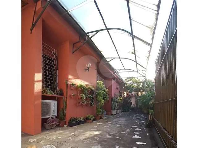 Casa solta no Vila União