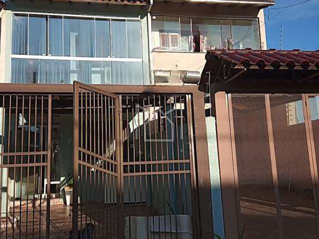 Casa com 2 quartos à venda na JOSE JOÃO MEDEIROS, São José, Canoas, 60 m2 por R$ 424.000