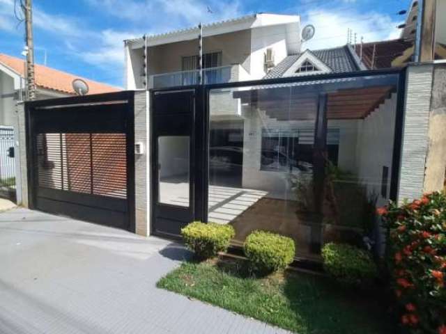 Casa com 2 quartos à venda na REGINA M. BADAN, R. PION., Jardim Iguaçu, Maringá por R$ 1.350.000