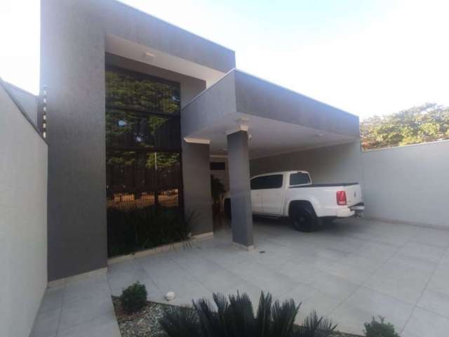 Casa com 2 quartos à venda na RUA CARLOS ROBERTO SEGHEZZI, Centro, Paiçandu por R$ 700.000