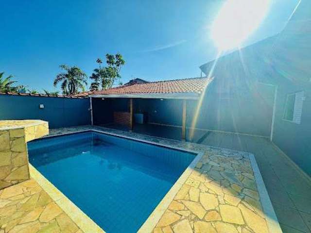 Casa com 3 dormitórios à venda, 174 m² por R$ 490.000,00 - Estância Balneária Maria Helena Novaes - Peruíbe/SP