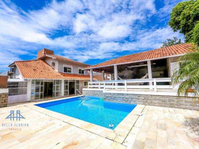 Casa com 4 dormitórios à venda, 370 m² por R$ 2.800.000,00 - Trindade - Florianópolis/SC
