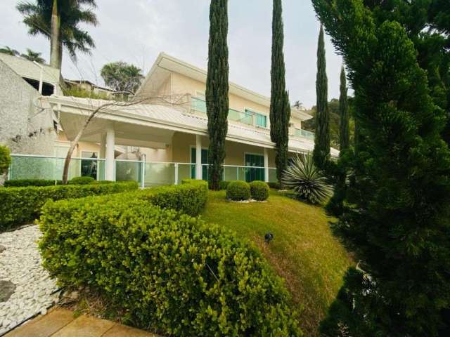 Casa com 4 dormitórios, 400 m² - venda por R$ 2.790.000,00