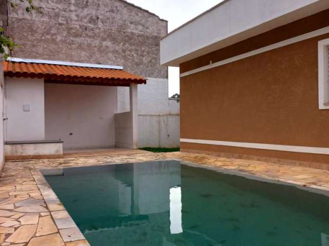 Casa  à venda em Terra Preta, Mairiporã, 113m²,  com piscina. Pronta para morar!