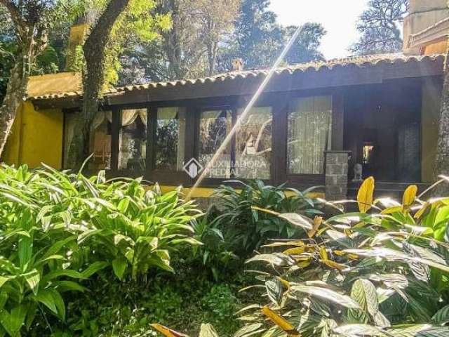 Casa com 7 quartos à venda na Rua dos Tapuias, 82, Espírito Santo, Porto Alegre, 600 m2 por R$ 1.399.000