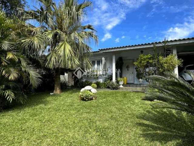 Casa com 4 quartos à venda na Oscar Leopoldo Kasper, 77, Pinheiros, Estrela, 136 m2 por R$ 485.000