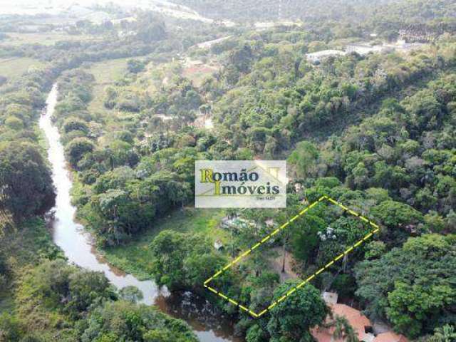 Terreno com 2.000m² com acesso nos fundos ao Rio Atibaia.