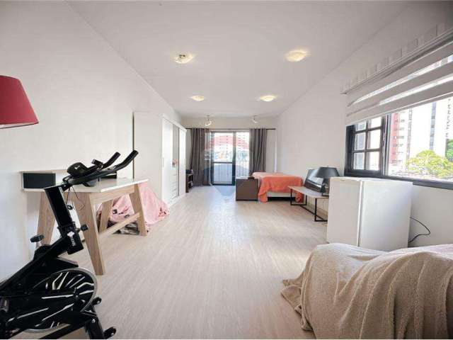 Locação - Apartamento Moema -  2 andares com 2 dormitórios R$4.500,00