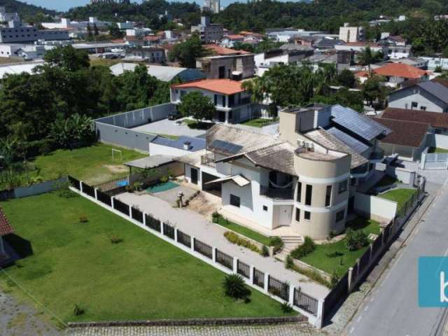 Casa com 3 dormitórios à venda, 284 m² por R$ 1.300.000,00 - Coloninha - Gaspar/SC
