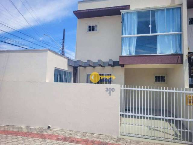 Casa com 2 dormitórios à venda, 90 m² por R$ 580.000,00 - Cordeiros - Itajaí/SC