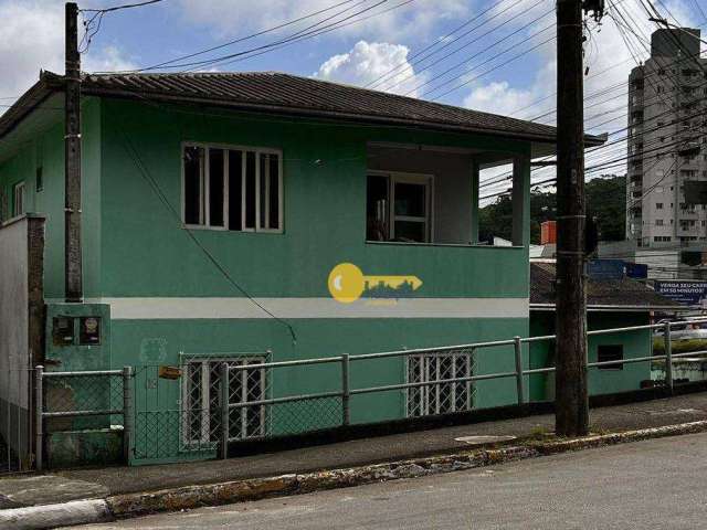 Casa com 5 dormitórios, 122 m² - venda por R$ 790.000,00 ou aluguel por R$ 4.250,00/mês - Fazendinha - Itajaí/SC