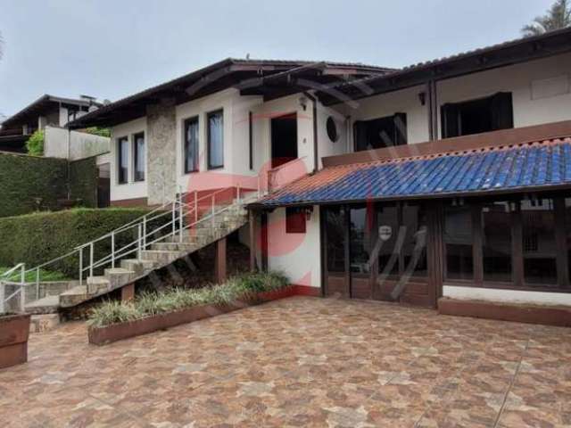 Casa para Venda em Joinville, Bom Retiro, 4 dormitórios, 2 banheiros, 3 vagas