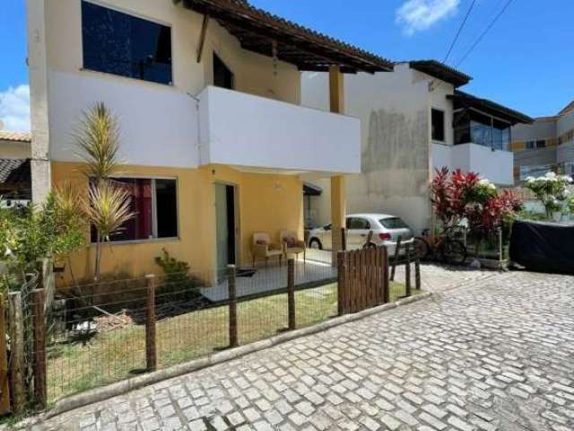Excelente casa com 4/4 no bairro de Pitanqueiras