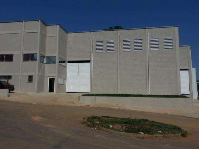Aluga galpão1.579 m² na Fazendinha Santana Parnaíba.