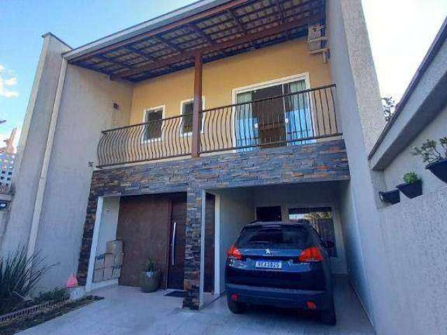 Casa com 2 dormitórios à venda, 120 m² por R$ 670.000,00 - Espinheiros - Joinville/SC