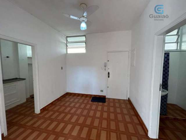Alugo Apartamento com 02 dormitórios, Sem Garagem, no Cond. Galeria A.D. Moreira, Gonzaga, Santos