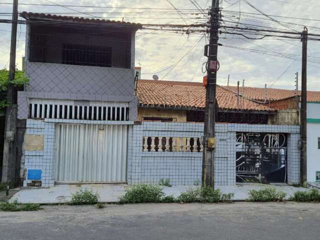 Casa para Venda em Fortaleza, Parquelândia, 5 dormitórios, 2 suítes, 4 banheiros, 3 vagas