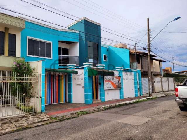 Casa com 4 quartos à venda na Barra do Rio, Itajaí  por R$ 1.500.000