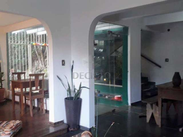 Casa à venda, 5 quartos, 3 suítes, 2 vagas, Santo Antônio - Belo Horizonte/MG