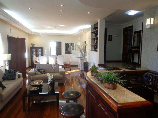 Casa à venda, 5 quartos, 4 suítes, 6 vagas, Mangabeiras - Belo Horizonte/MG